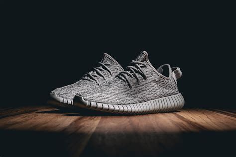 yeezy moonrock 350